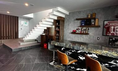 Casa en Venta con Alberca en Altozano, Morelia