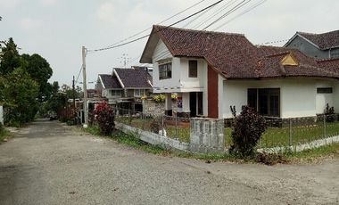 Rumah SHM hitung tanah di Puri Budi Asri Cihanjuang Cimahi