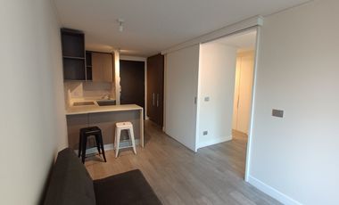 ARRIENDO Departamento 1D1B semi amoblado, Metro Chile España