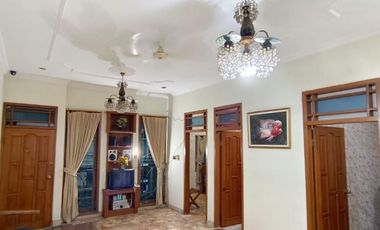 Rumah Bagus FULL FURNISHED Tengah Kota Solo dekat Fasilitas Umum