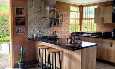 VENTA de CASA CAMPESTRE en MARINILLA