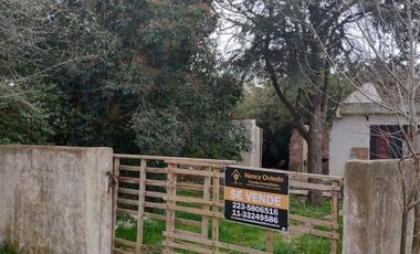 LOTE DE 420M2 EN FELIX U. CAMET VENDE O PERMUTA. APTO CREDITO