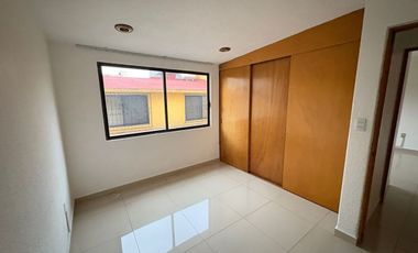 Casa en renta en Jardines de Bellavista, Tlalnepantla