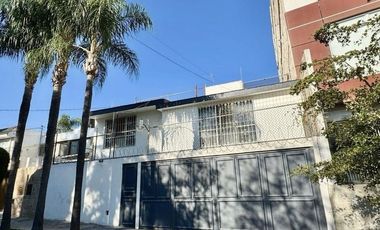 VENTA CASA EN PROVIDENCIA  EXCELENTE UBICACION