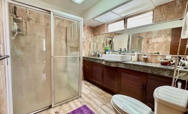 VENTA CASA EN PROVIDENCIA  EXCELENTE UBICACION