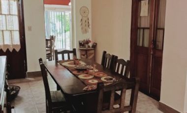 Casa de epoca, excelente conservacion.