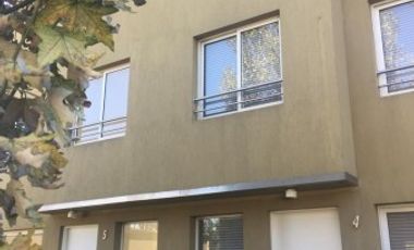 Triplex de categoria en condominio