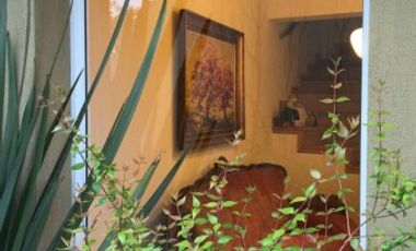 Triplex de categoria en condominio