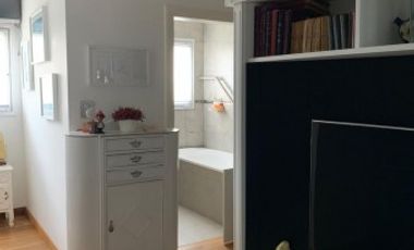 Triplex de categoria en condominio