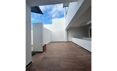 DEPARTAMENTO PARA CASA U OFICINA EN CENTRO DE LA CIUDAD DE TARAPOTO