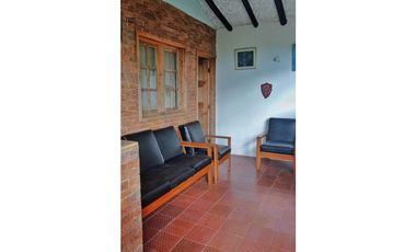 Maat vende Casa Campestre, El Chorrillo-Villeta 4.700 $165Millones
