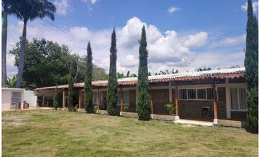 CASA CAMPESTRE EN ROZO 1000 M2 LOTE Y 330 M2 CONSTRUIDOS