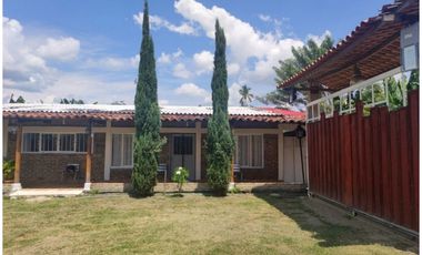 CASA CAMPESTRE EN ROZO 1000 M2 LOTE Y 330 M2 CONSTRUIDOS