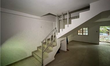 El Prado - Casa de tres pisos en venta. Barranquilla