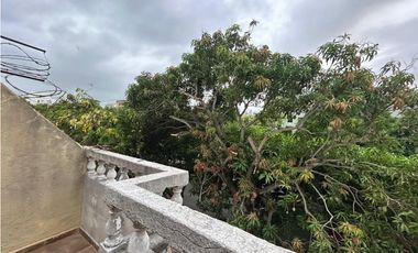 El Prado - Casa de tres pisos en venta. Barranquilla