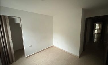 El Prado - Casa de tres pisos en venta. Barranquilla