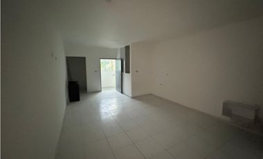 El Prado - Casa de tres pisos en venta. Barranquilla