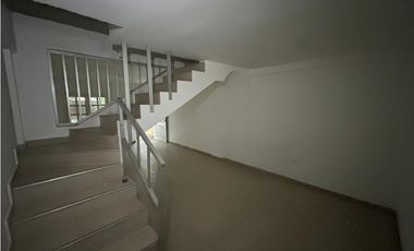 El Prado - Casa de tres pisos en venta. Barranquilla