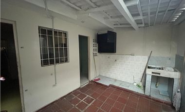 El Prado - Casa de tres pisos en venta. Barranquilla