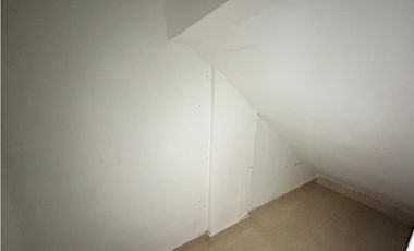 El Prado - Casa de tres pisos en venta. Barranquilla