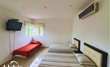 Casa Campestre y Casa de juegos en lote de 1770 m² en Verdesol, Melgar