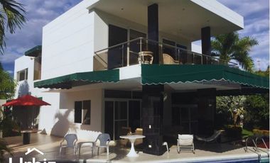 Casa Campestre y Casa de juegos en lote de 1770 m² en Verdesol, Melgar