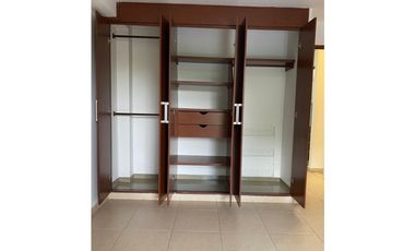 Casa en Venta 165 m², 3 Niveles Gran Ubicación en Pereira