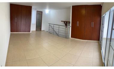 Casa en Venta 165 m², 3 Niveles Gran Ubicación en Pereira