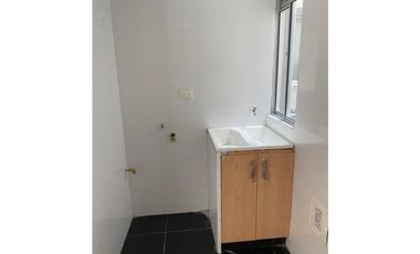 VENDO SOMBRA  APARTAMENTO VILLA CAROLINA  MIRADOR DL PARQUE 69 MTS