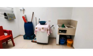 Casa de 128 M2 en conjunto en 330 mill negociables en La Mesa Cund