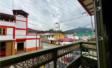 Local (piso 2) en arriendo sector Salento (Tercer piso con vivienda)