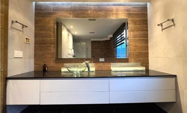 Apartamento en Arriendo Amoblado en Laureles