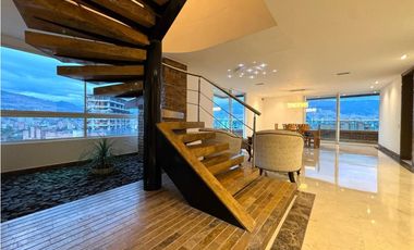 Apartamento en Arriendo Amoblado en Laureles