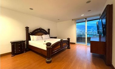 Apartamento en Arriendo Amoblado en Laureles