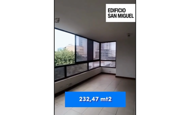 EDIFICIO SAN MIGUEL AL LADO DE LA GOBERNACIÓN EXCELENTE UBICACIÓN