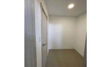 Alquilo casa en urbanizacion Piamonte vía Salitre