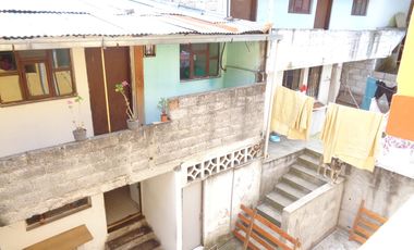 Casa con varios Departamentos de Venta sector Ferroviaria Media