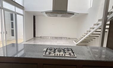 Casa en Renta en Campeche Privada Lomas de las flores 2