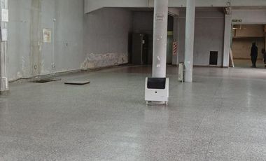 Local Comercial en calle Sarmiento al 100