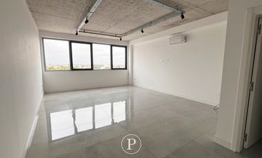 Oficina a estrenar en lo mejor de Plaza Mitre