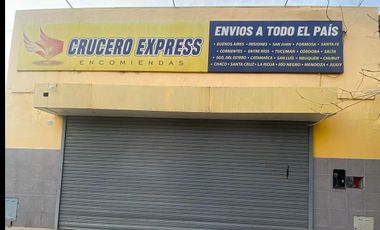 Local en calle la pampa 250