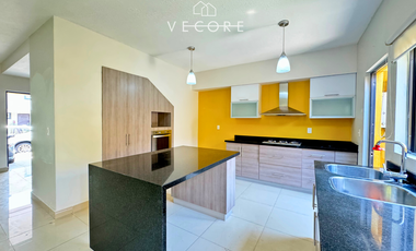 CASA EN RENTA EN ALTAVISTA RESIDENCIAL, ZAPOPAN