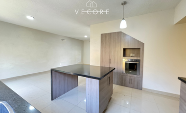 CASA EN RENTA EN ALTAVISTA RESIDENCIAL, ZAPOPAN
