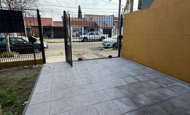 CASA 3 AMBIENTES ALQUILER EN Marco Avellaneda  2625 (REMEDIOS DE ESCALADA)