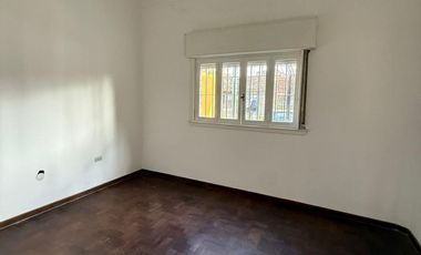 CASA 3 AMBIENTES ALQUILER EN Marco Avellaneda  2625 (REMEDIOS DE ESCALADA)