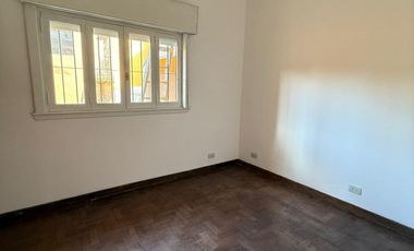 CASA 3 AMBIENTES ALQUILER EN Marco Avellaneda  2625 (REMEDIOS DE ESCALADA)