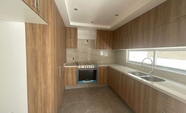Casa nueva en venta en Zen House ll
