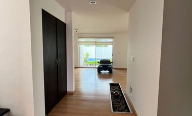 Hermosa casa en venta Juriquilla