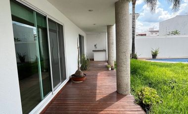 Hermosa casa en venta Juriquilla