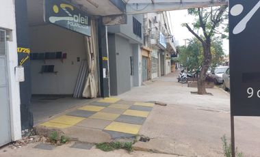 SALON CON DEPOSITO